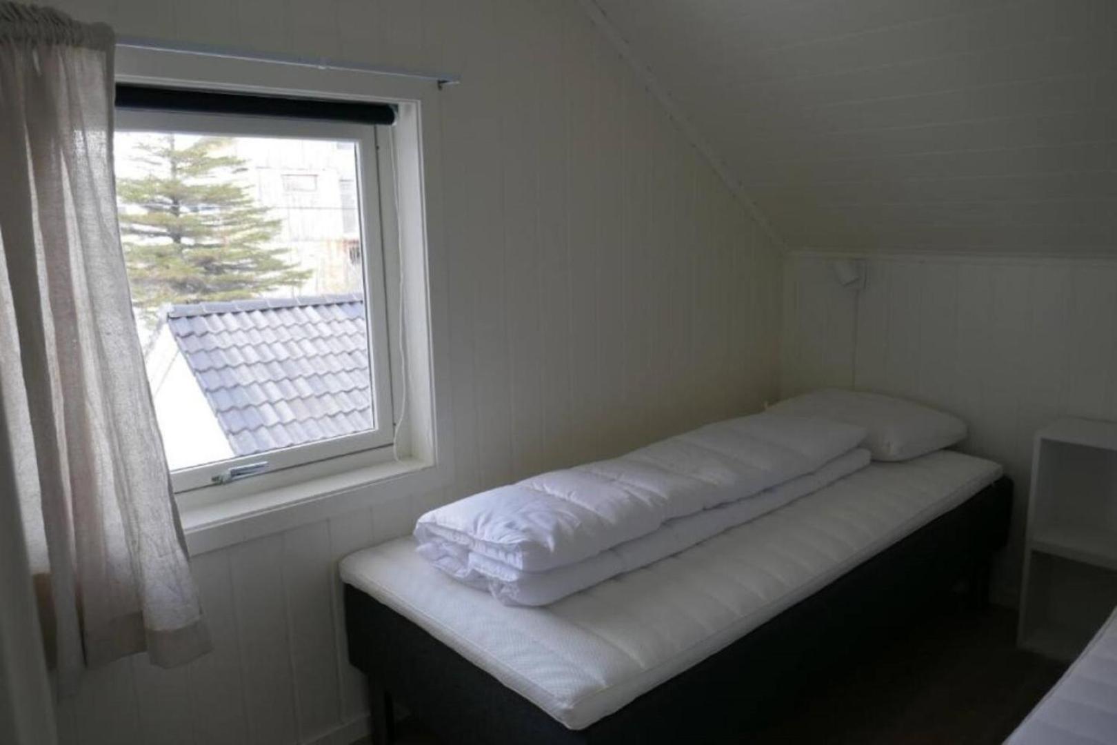 Seafront Holiday Home Close To Reine, Lofoten Sund  Zewnętrze zdjęcie